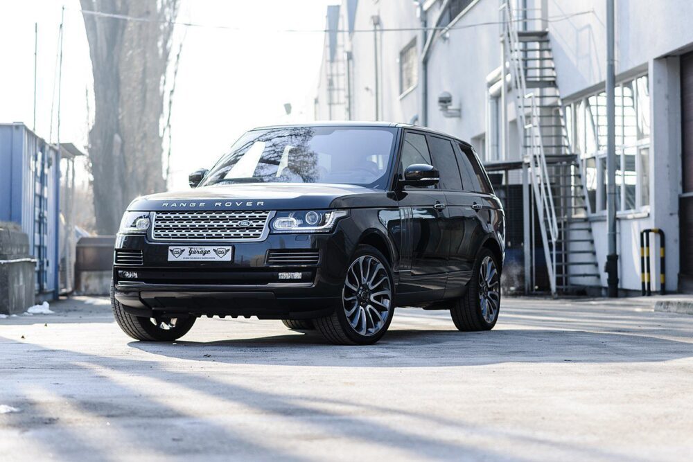 Are-Range-Rovers-Considered-Luxury