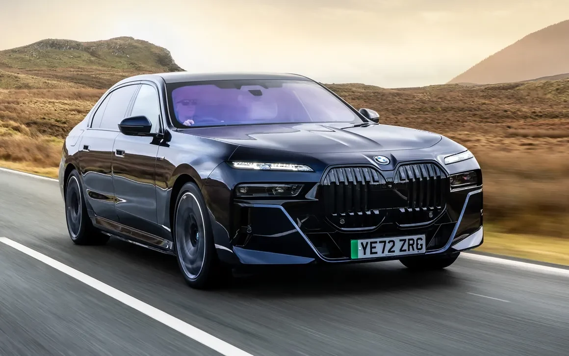 Elektrické luxusné autá 2025 Top 10 a nákupný sprievodca