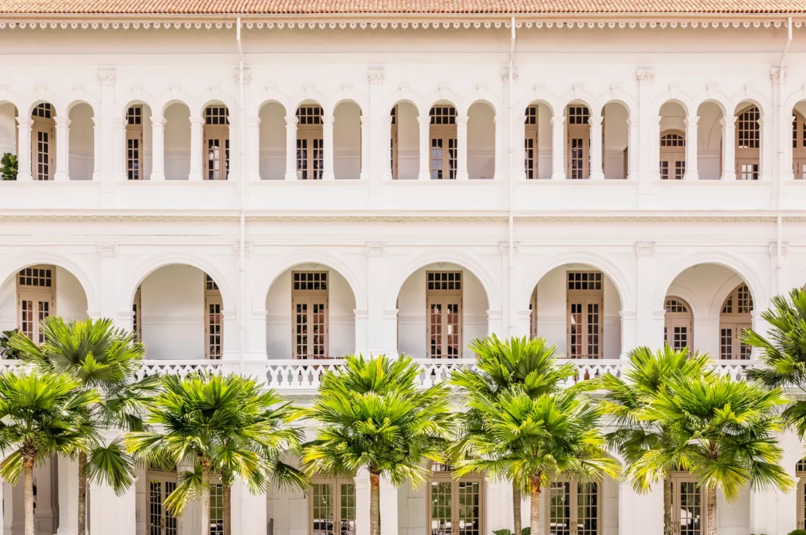 Raffles Hotel Singapore Ikona luxusu a histórie