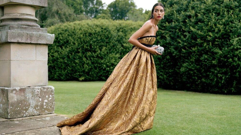 Aká kabelka sa hodí k večerným šatám?